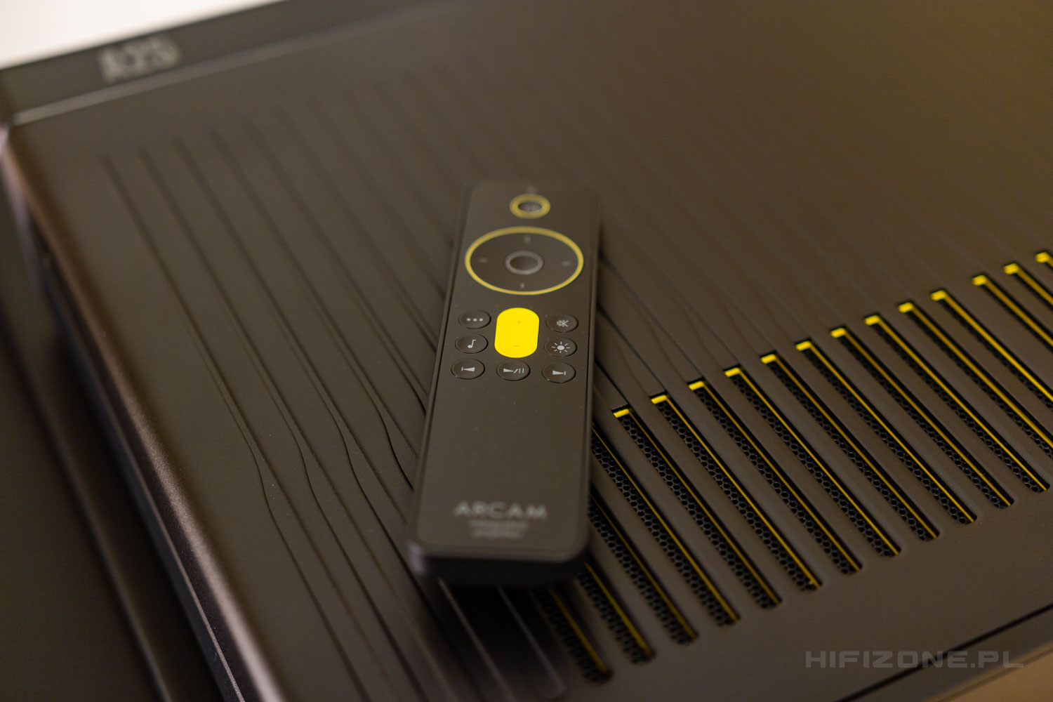 Arcam A25