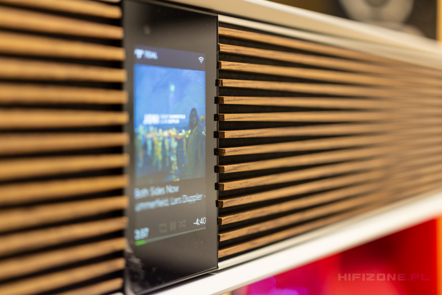 Ruark R810